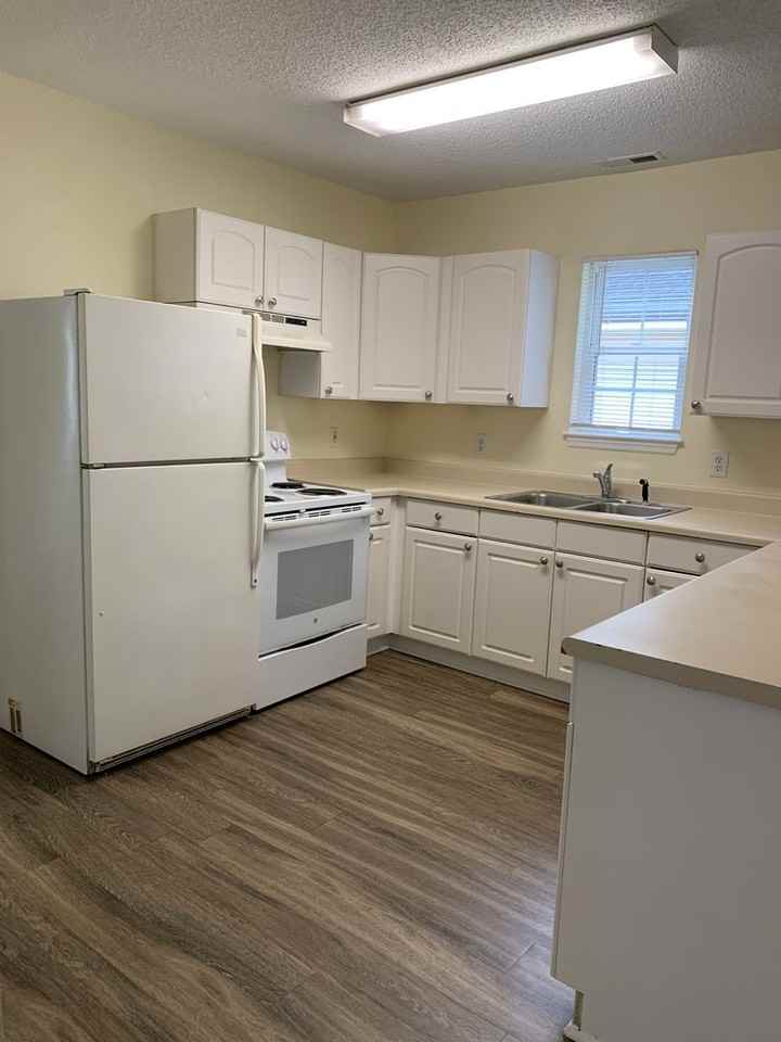 314 Hillsdale Dr - Photo 6 of 20