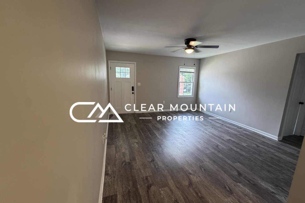 412 Hagood St - Photo 2 of 6