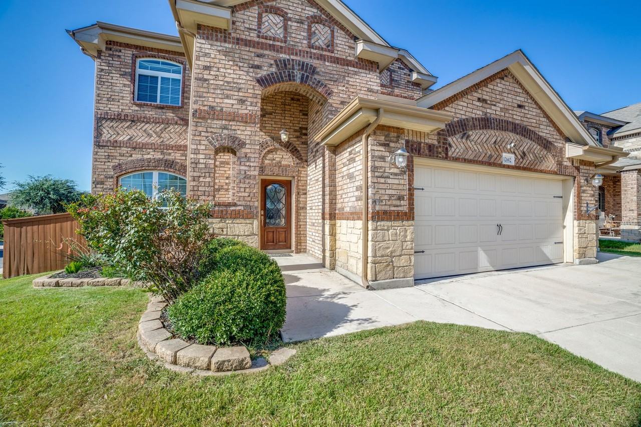 12602 Emmett Grv - Photo 3 of 28