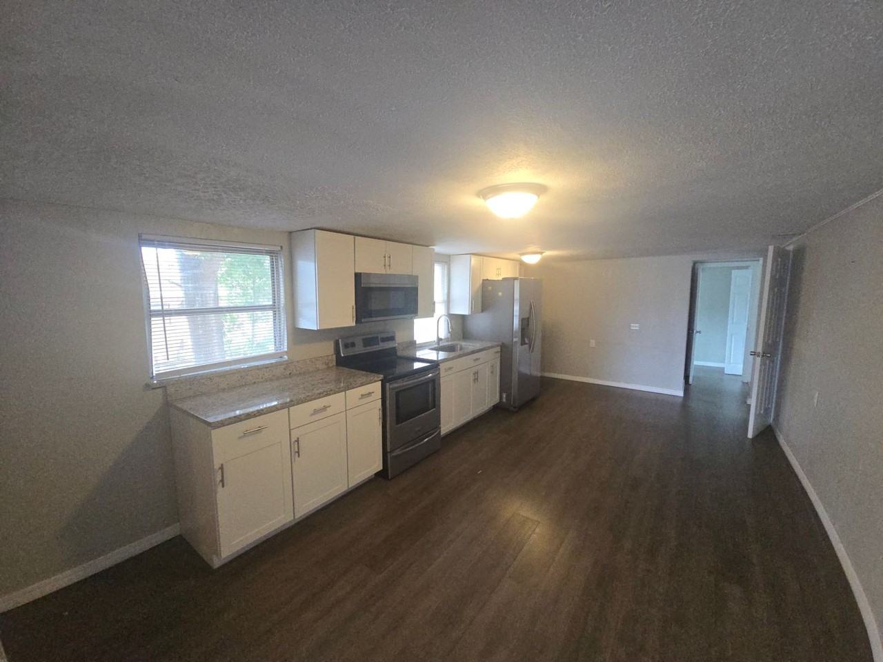 2119 Park Ave - Photo 3 of 15
