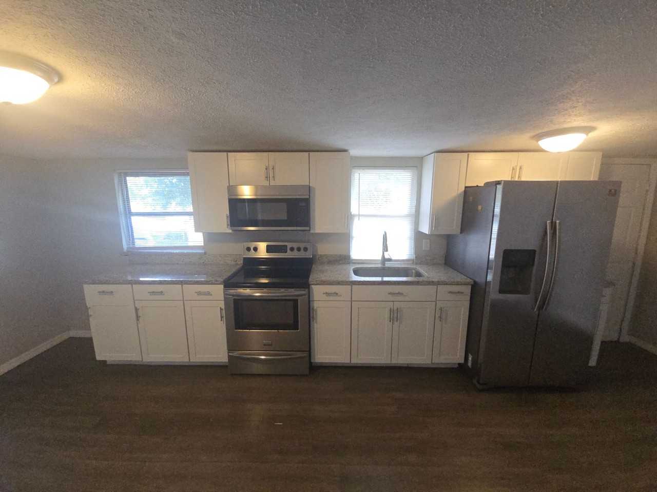 2119 Park Ave - Photo 4 of 15
