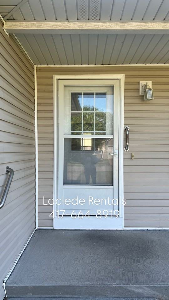 2132 Cedarwood Ct - Photo 2 of 12
