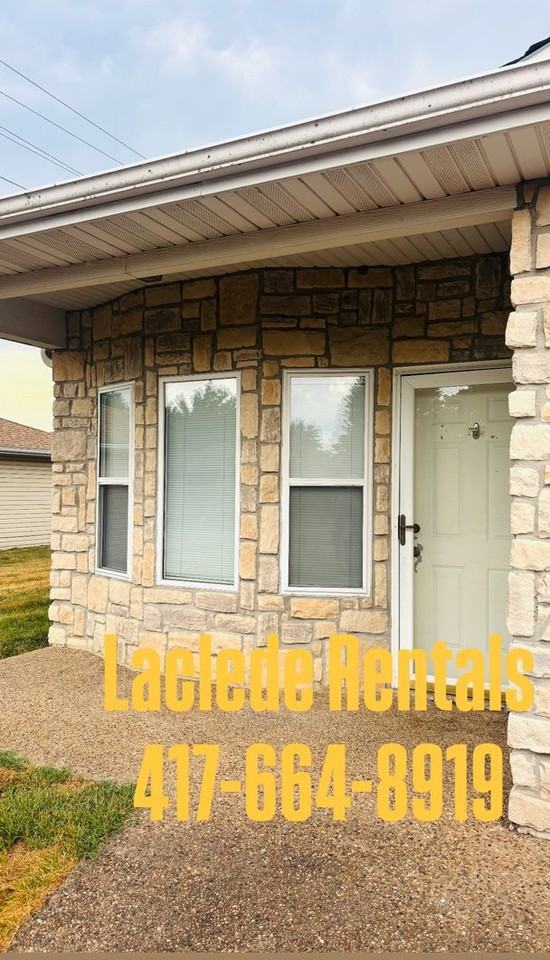 701 Eastmont Rd - Photo 2 of 19