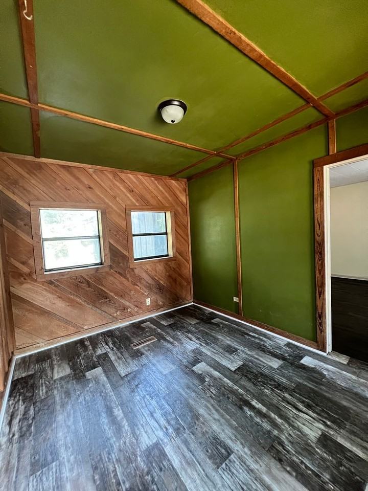 909 Marvin Ave - Photo 3 of 8