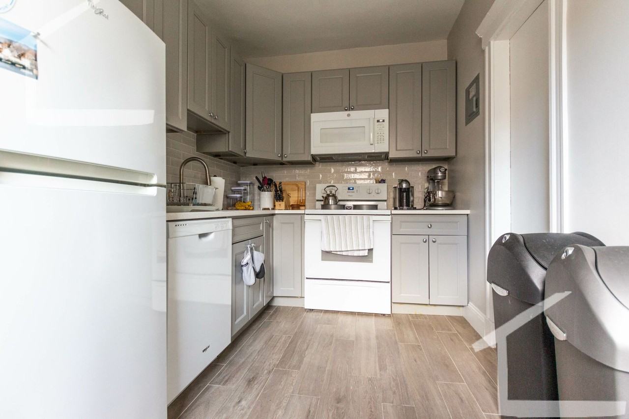 399 Chestnut Hill Ave