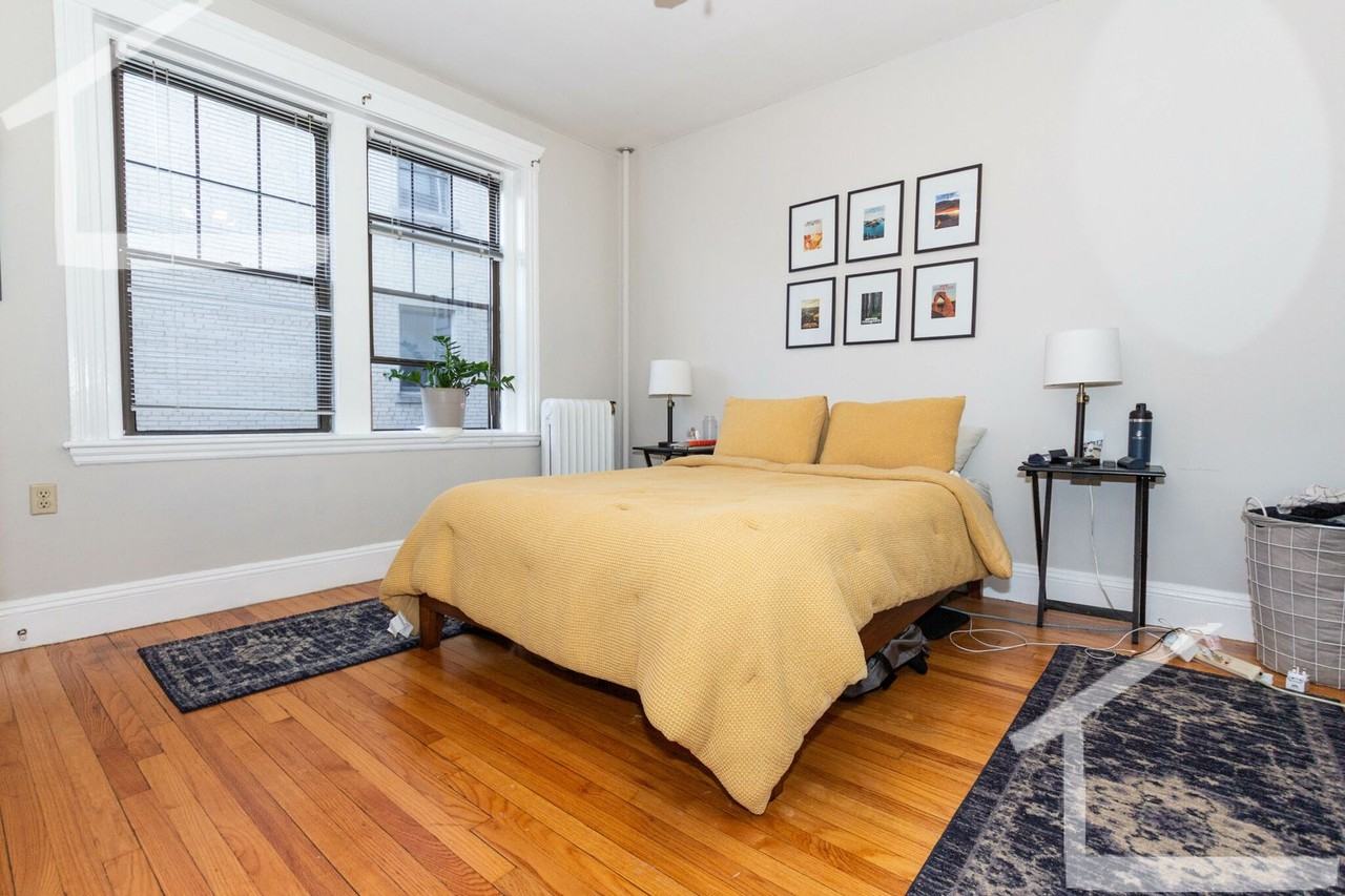399 Chestnut Hill Ave - Photo 3 of 8