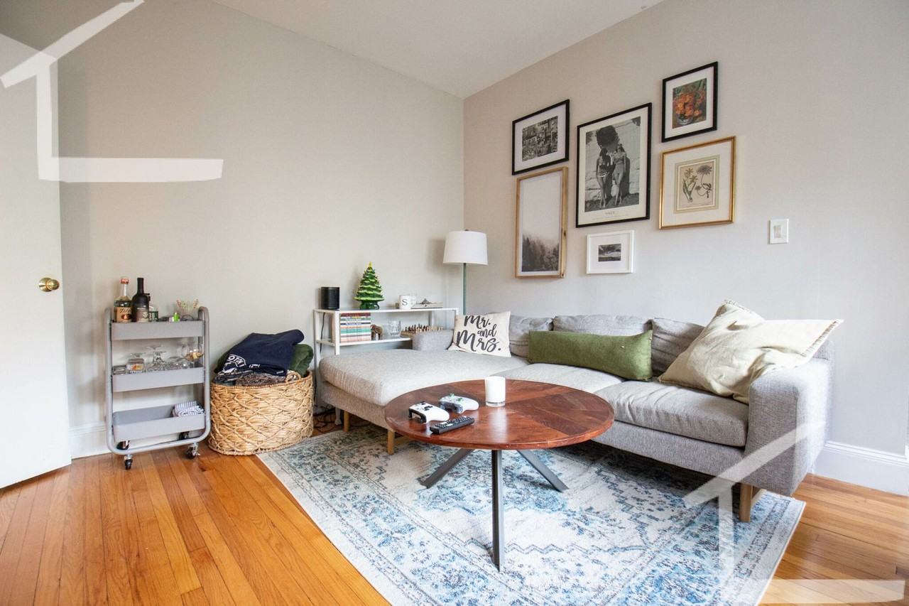399 Chestnut Hill Ave - Photo 7 of 8