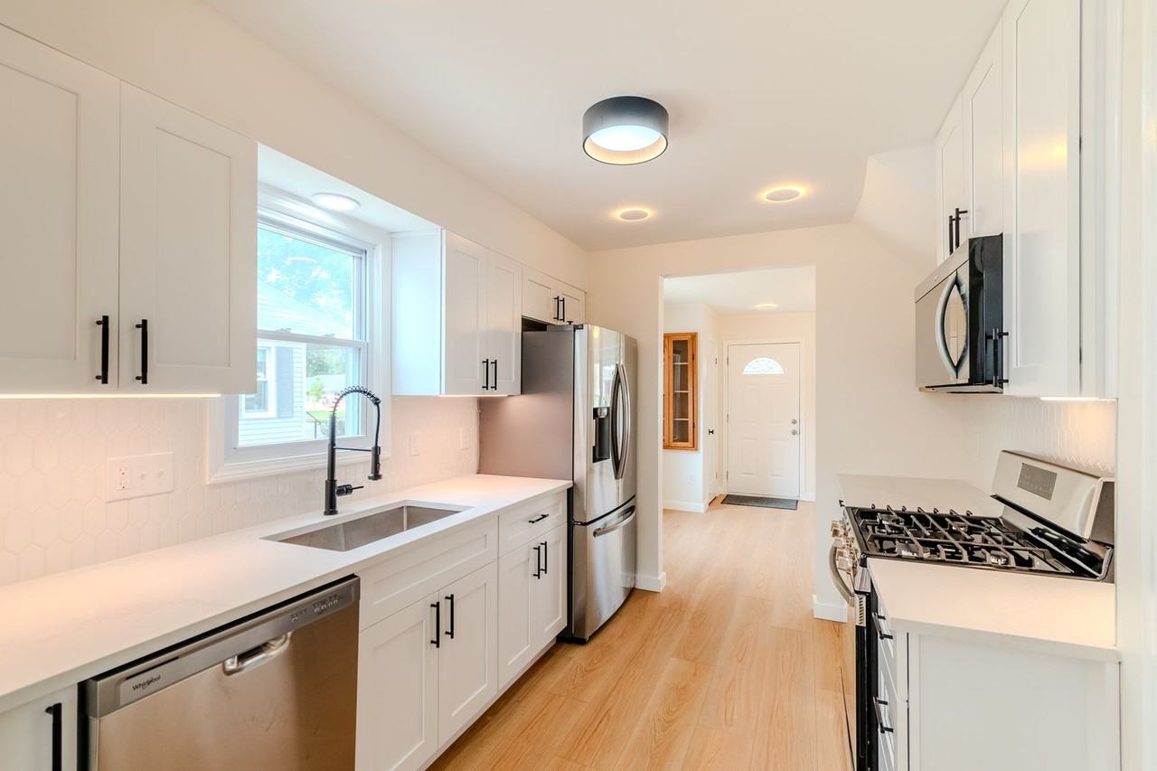4709 Woodward Ave #1 - Photo 2 of 18