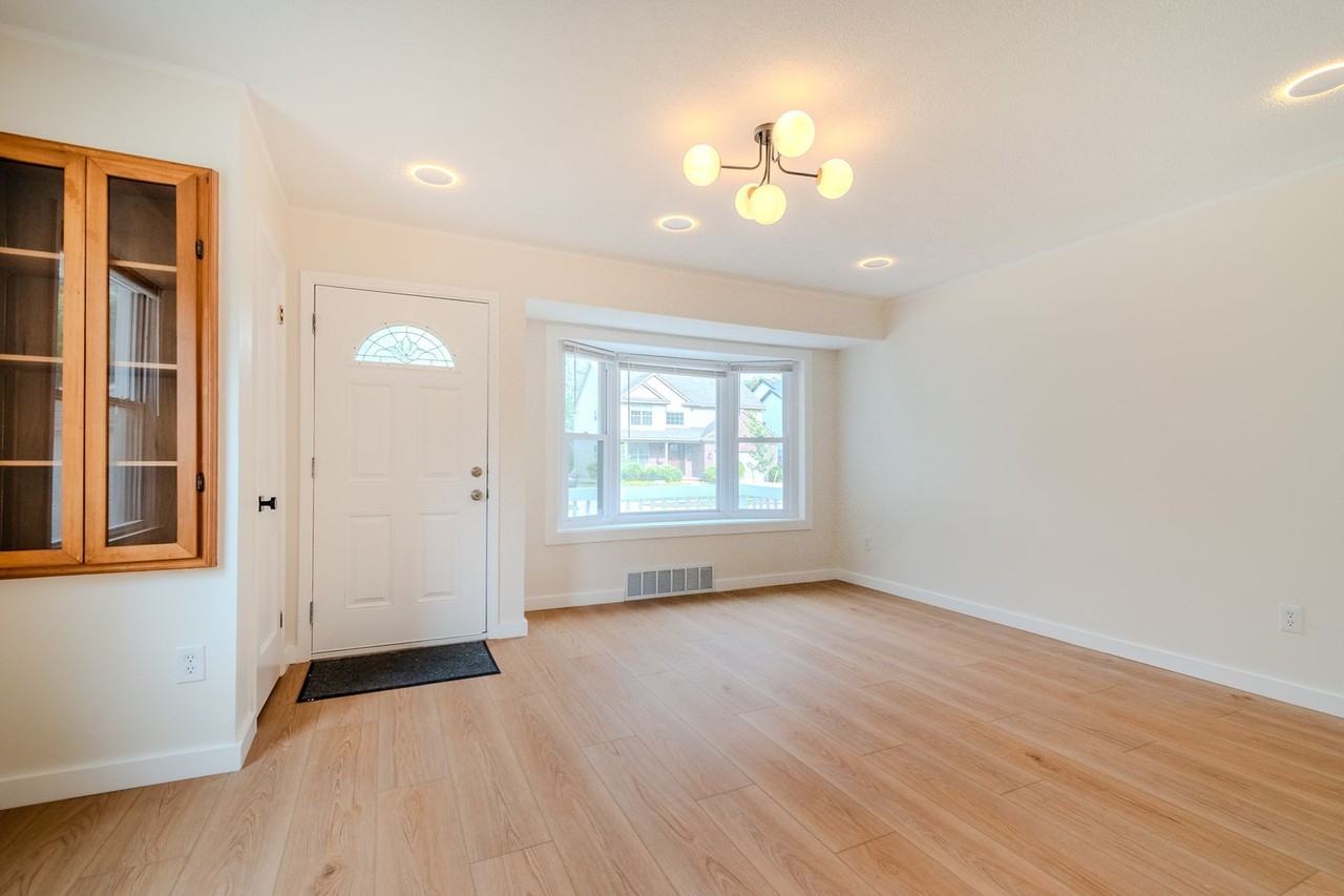 4709 Woodward Ave #1 - Photo 5 of 18