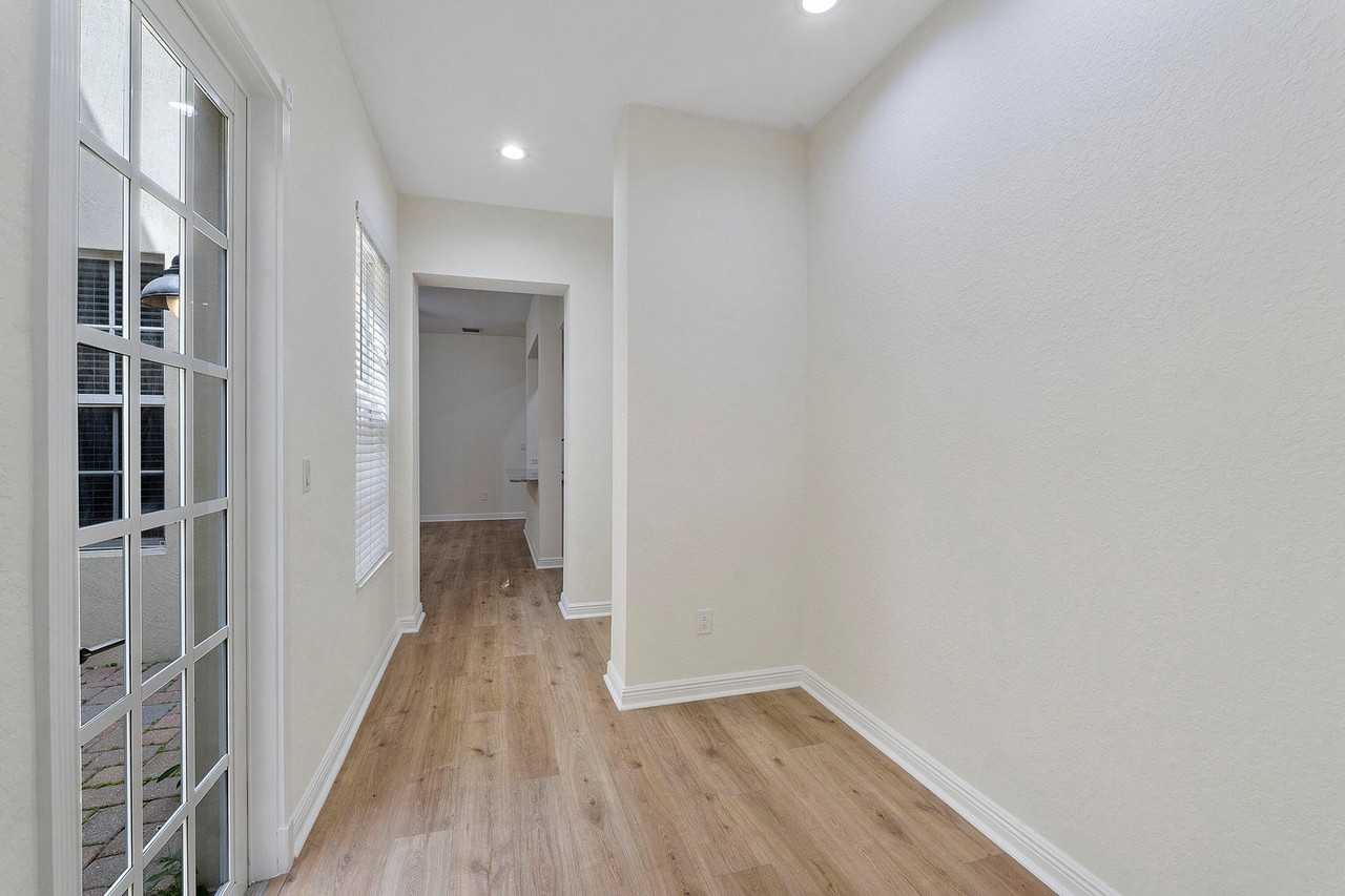 8332 Nw 7th Ct - Photo 7 of 32