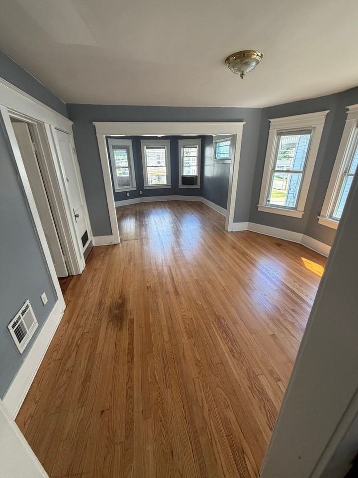 205 Vley Rd - Photo 2 of 12