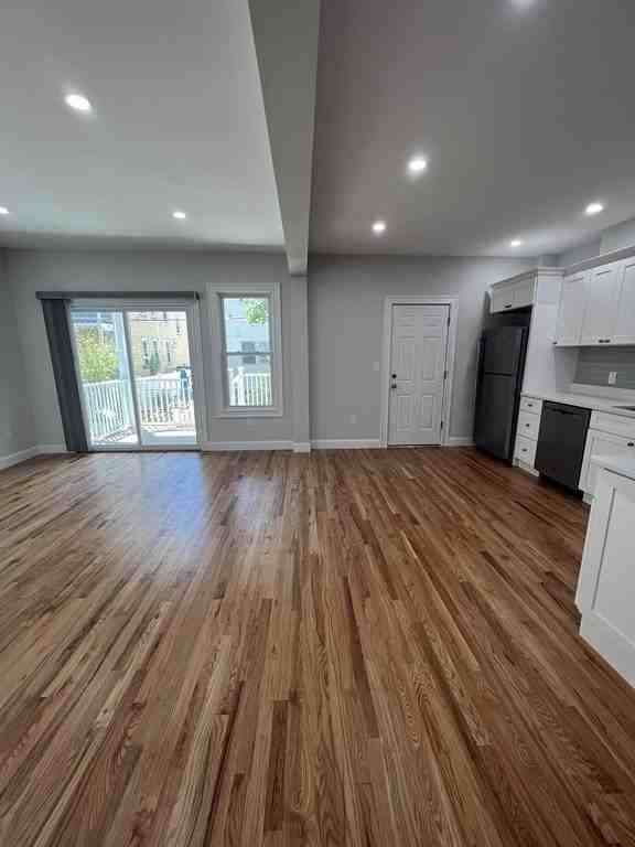 765 Columbia Rd #3 - Photo 4 of 22