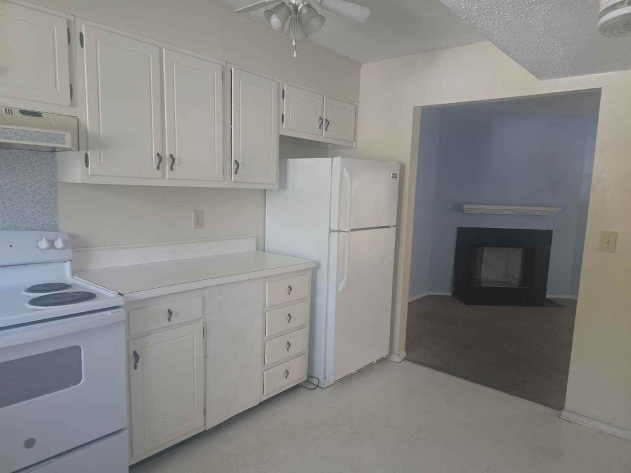 1708 N Hamilton St #E - Photo 3 of 17