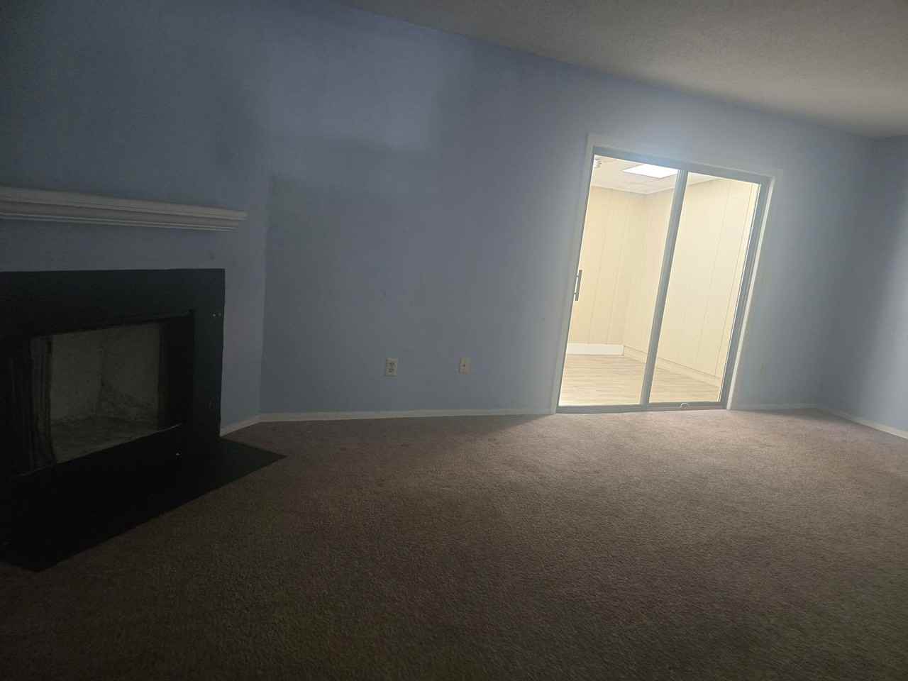 1708 N Hamilton St #E - Photo 7 of 17