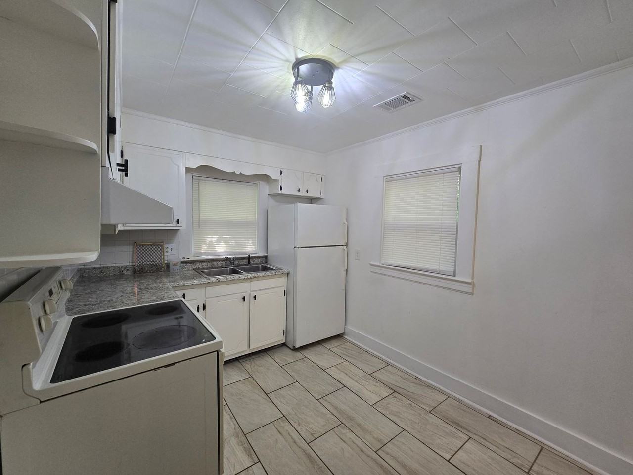 326 Pickett Pl - Photo 3 of 14