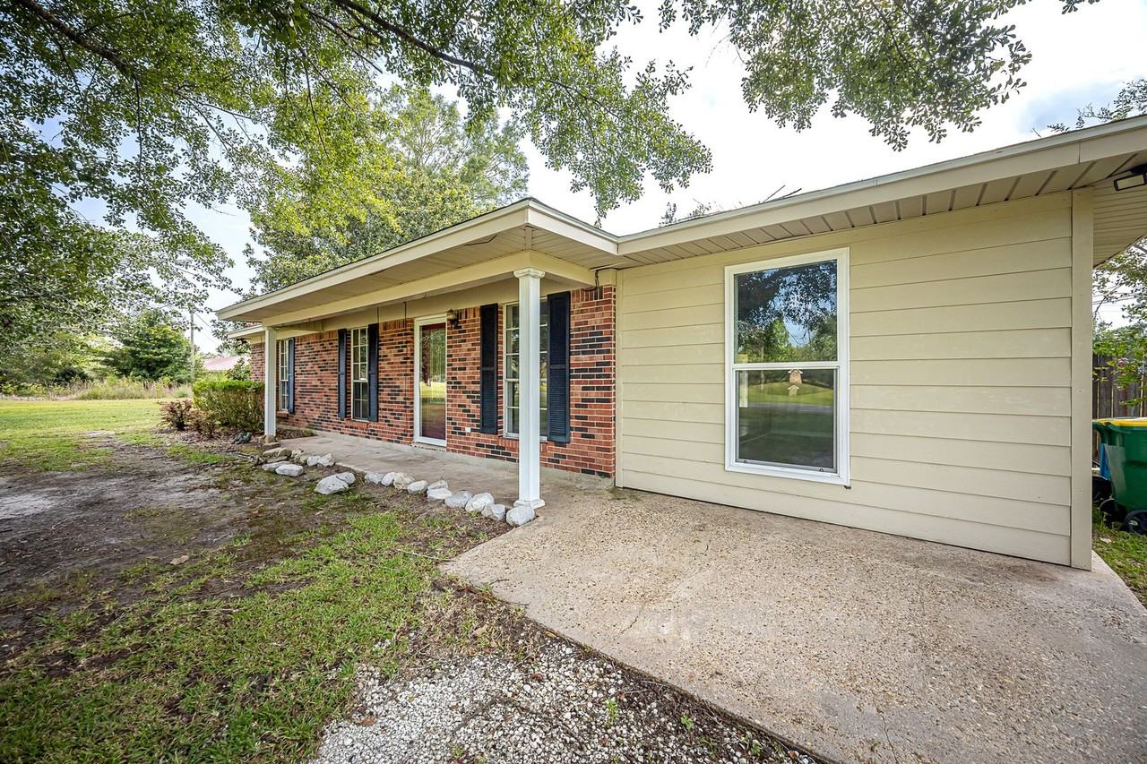 5836 Slater Cir - Photo 6 of 50