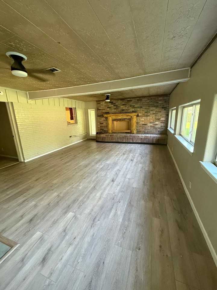 3628 Carpenter Rd - Photo 3 of 9