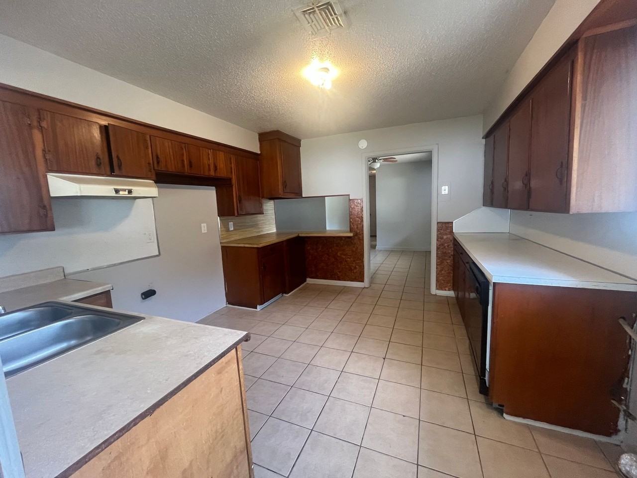 120 E Palm St - Photo 3 of 22
