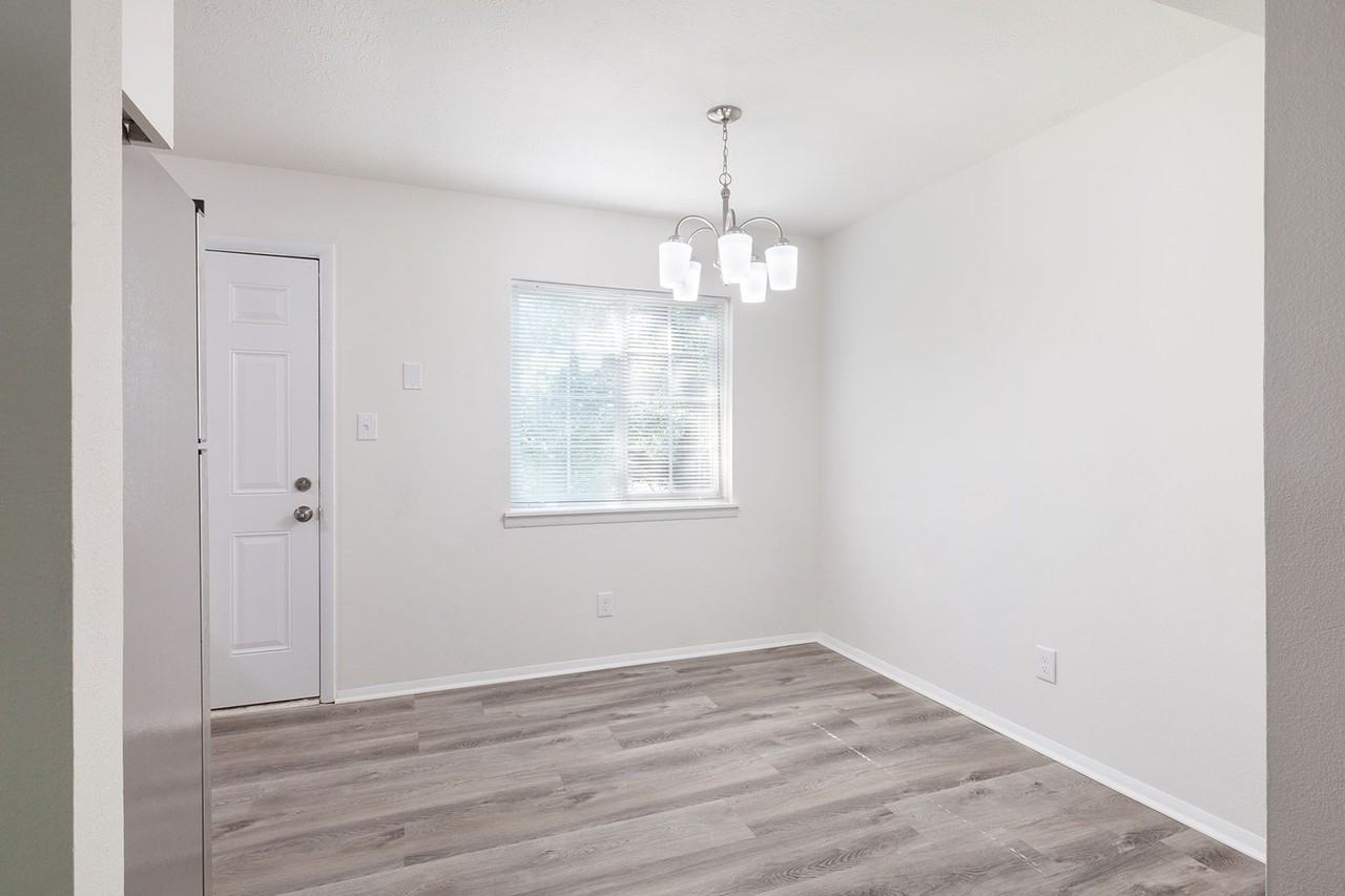 641 Powder Springs St Se #9 - Photo 4 of 21