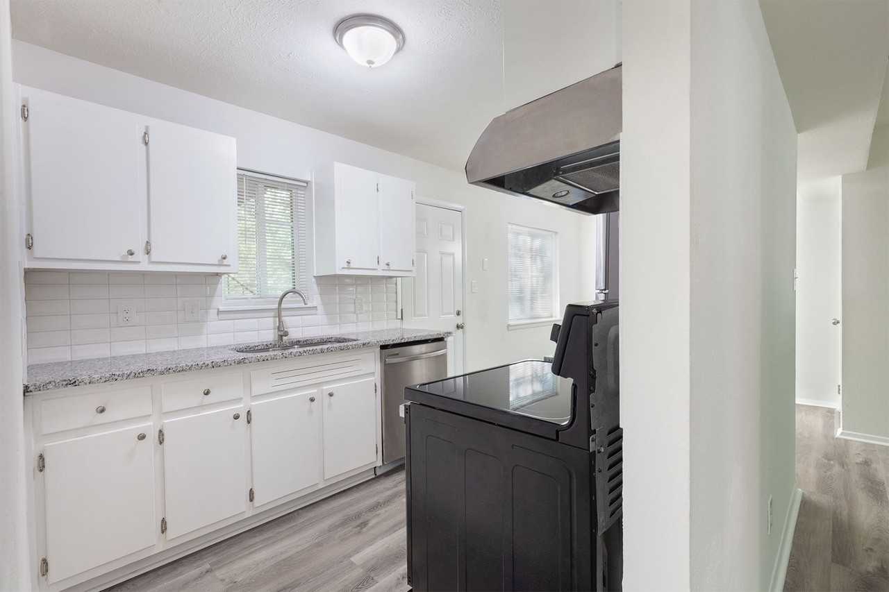 641 Powder Springs St Se #9 - Photo 6 of 21
