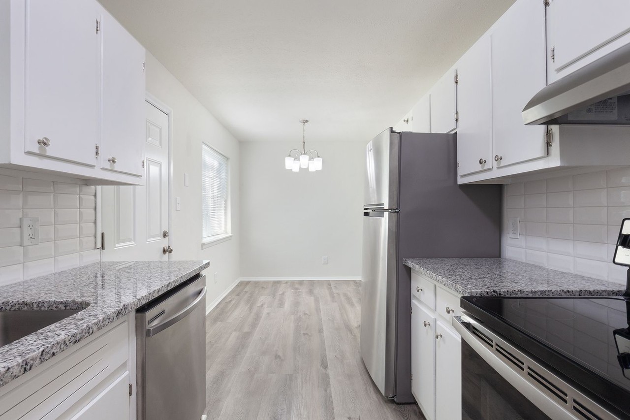 641 Powder Springs St Se #9 - Photo 7 of 21