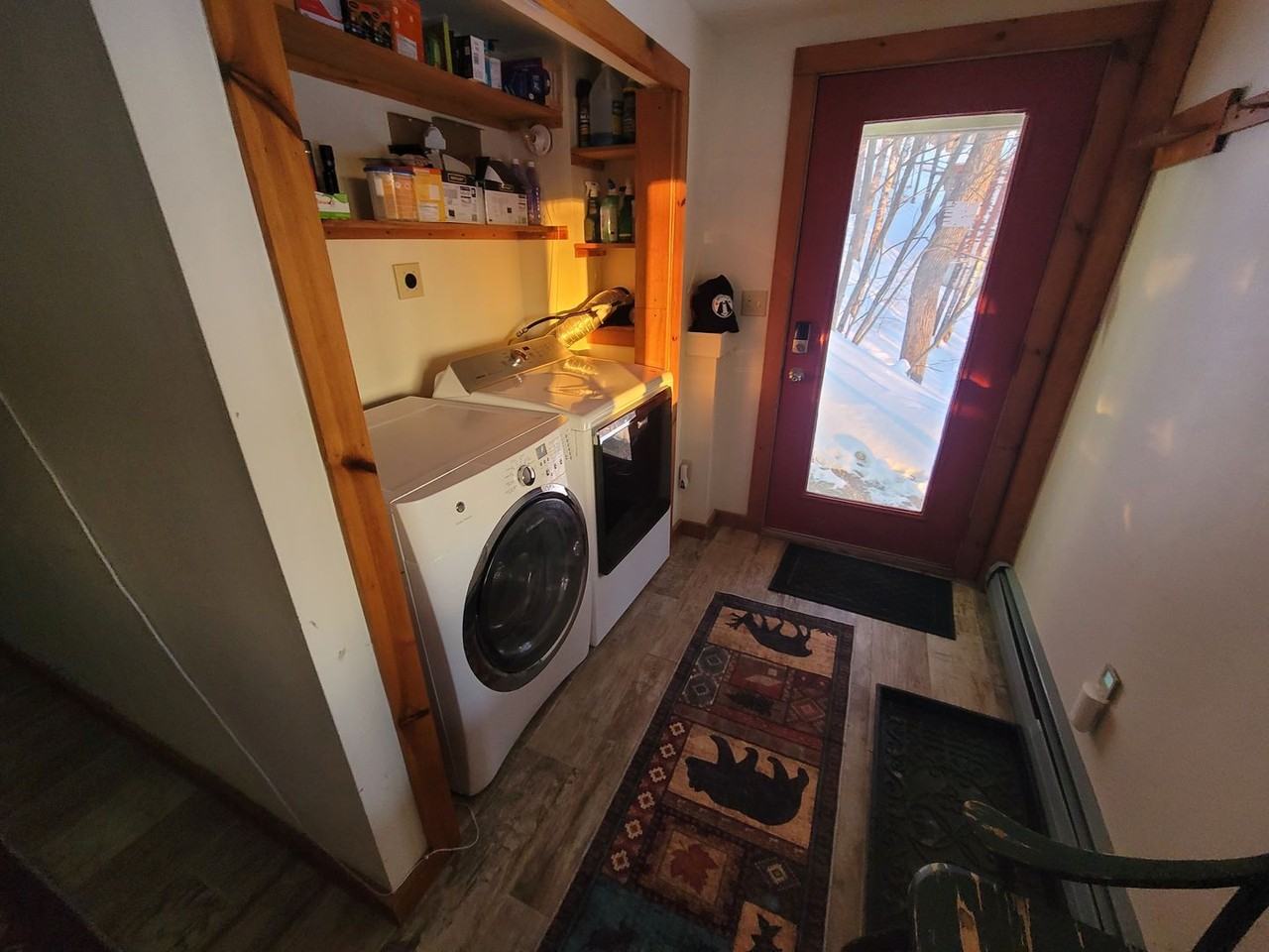 194 Reservoir Rd - Photo 2 of 14