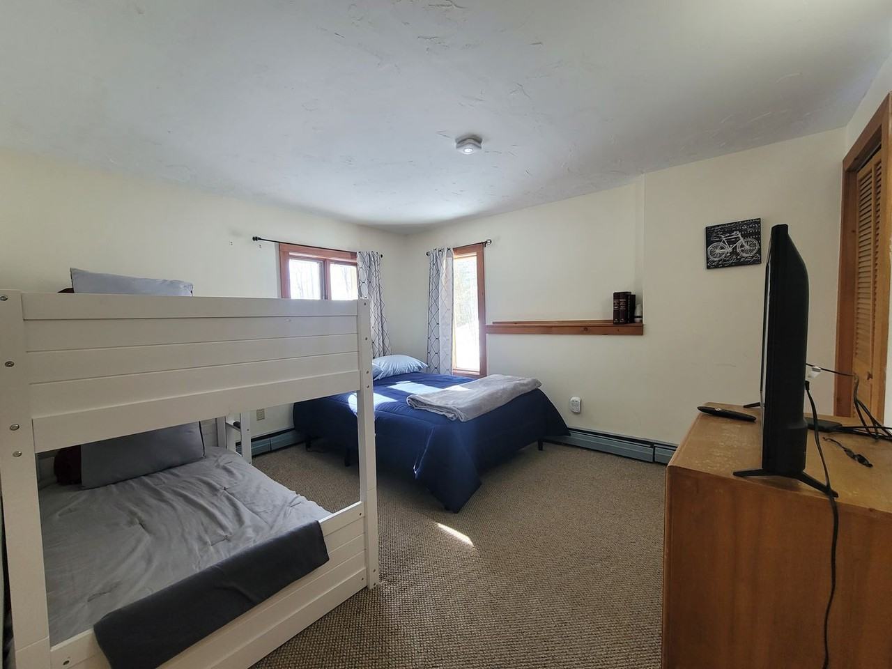 194 Reservoir Rd - Photo 4 of 14