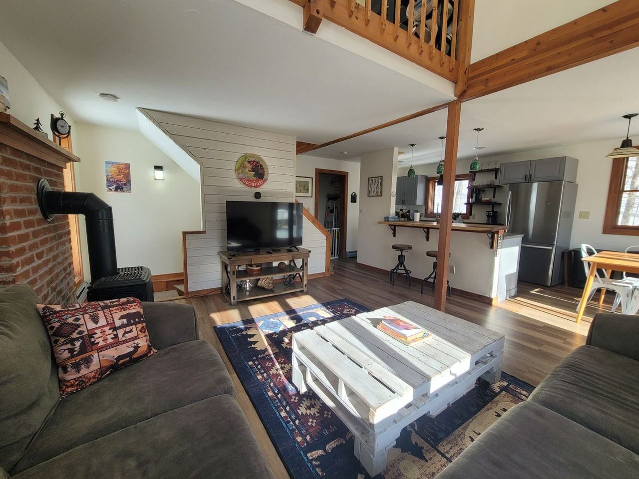 194 Reservoir Rd - Photo 7 of 14