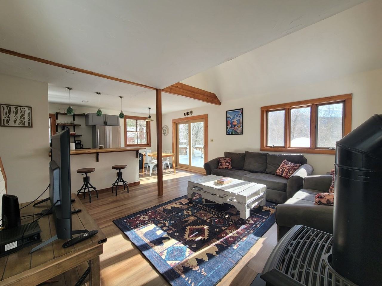 194 Reservoir Rd - Photo 7 of 14