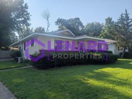 featured image of 814 S Link Ave