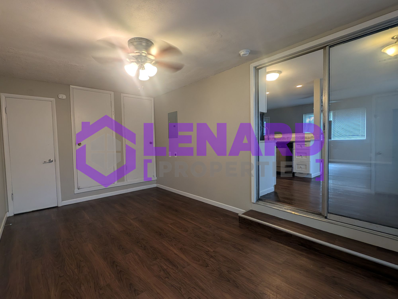 814 S Link Ave - Photo 2 of 13