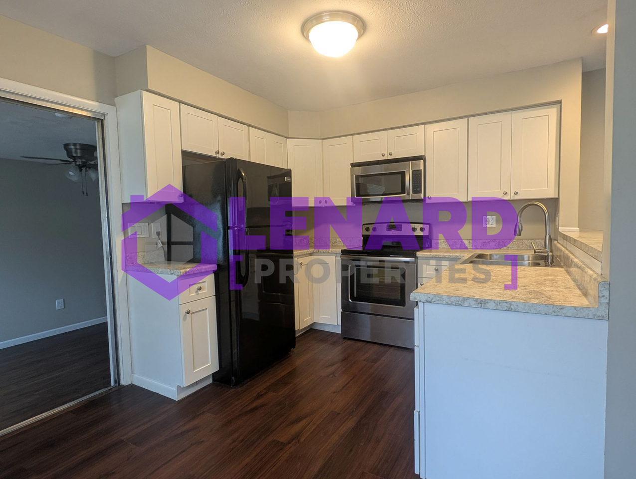814 S Link Ave - Photo 4 of 13
