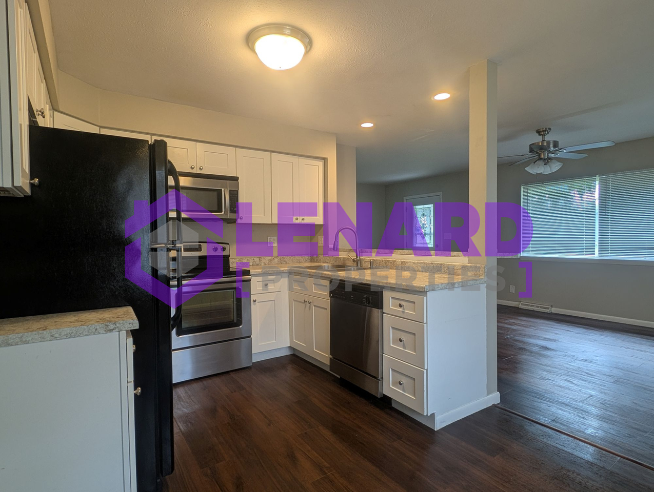814 S Link Ave - Photo 5 of 13