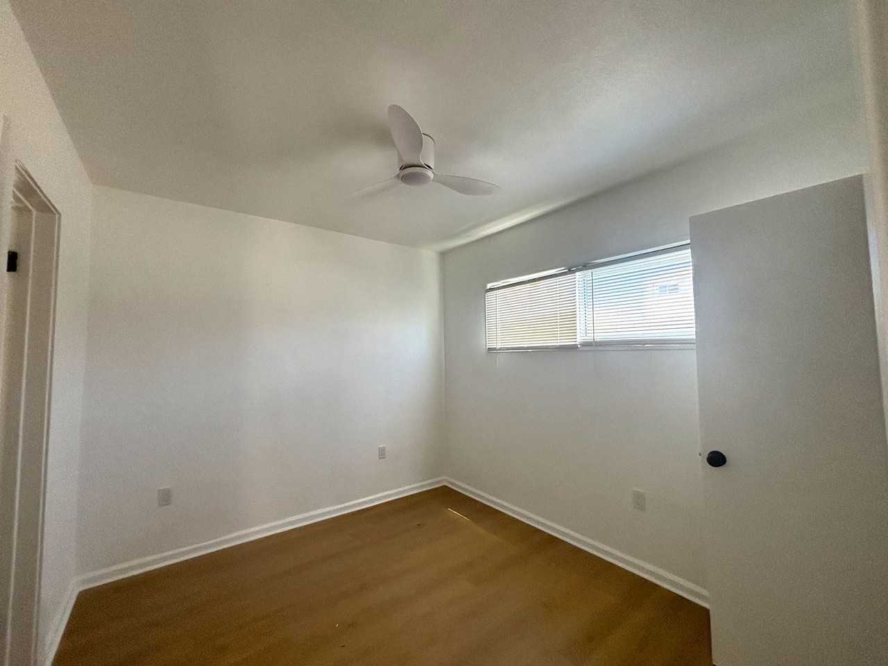 1329 W Carson St - Photo 6 of 7