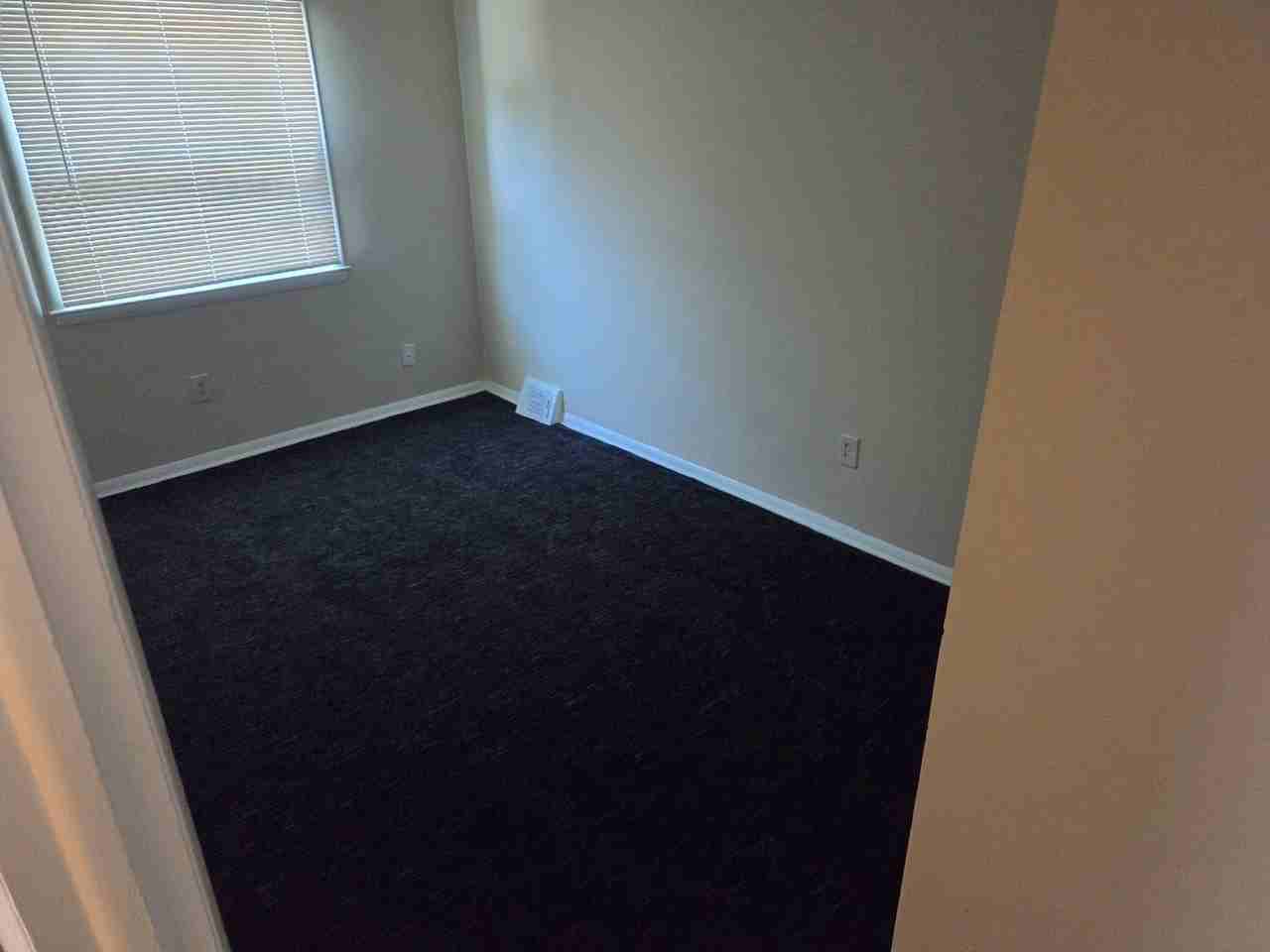 119 Larch Ave - Photo 3 of 10