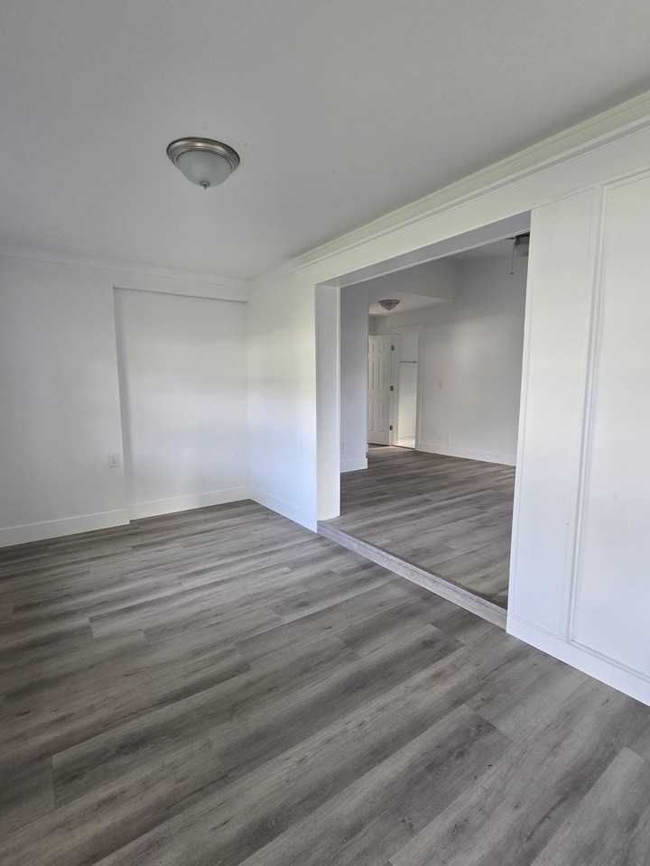 3827 Eve Dr W - Photo 3 of 12