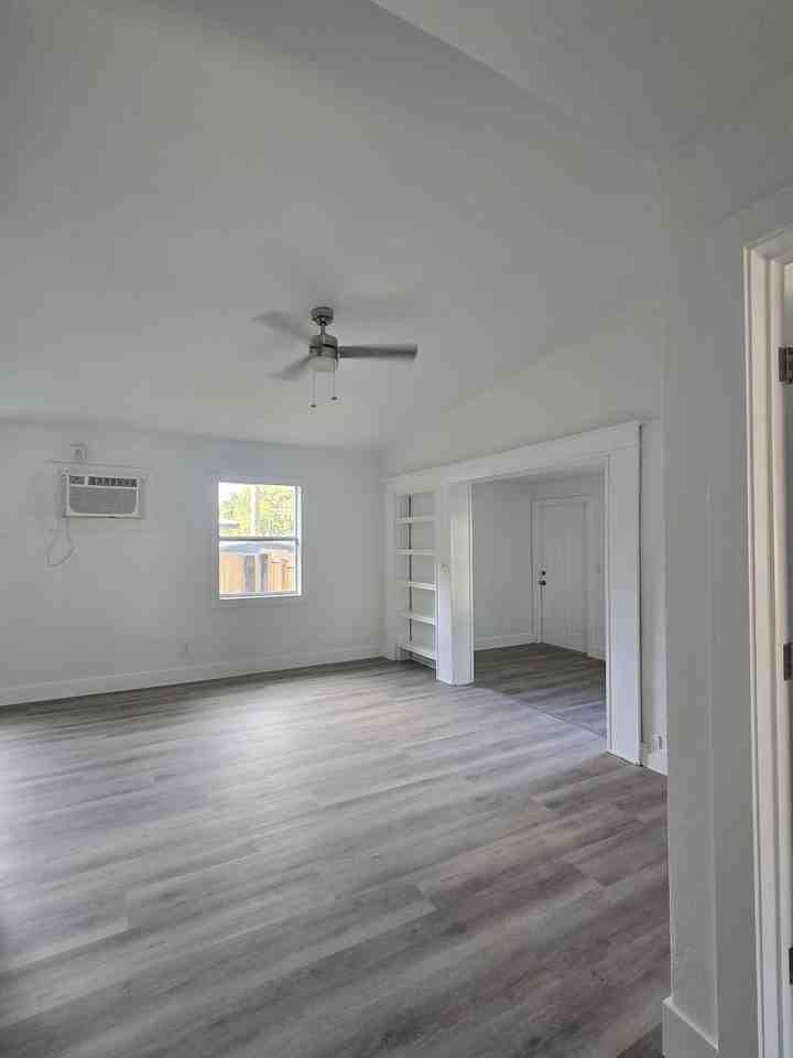 3827 Eve Dr W - Photo 6 of 12