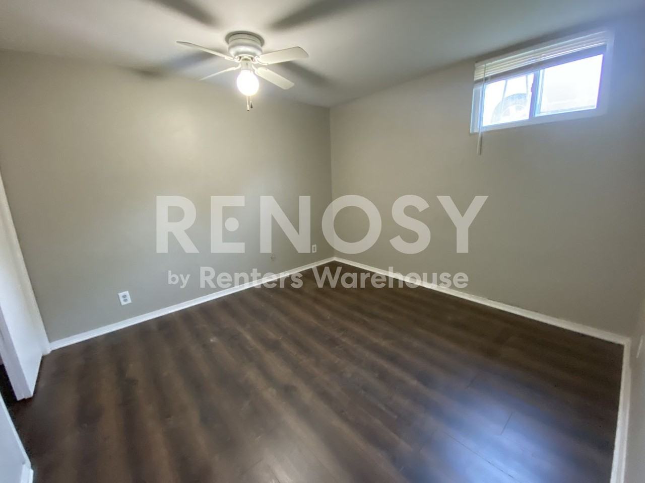 4832 Nw Homestead Ter - Photo 3 of 40