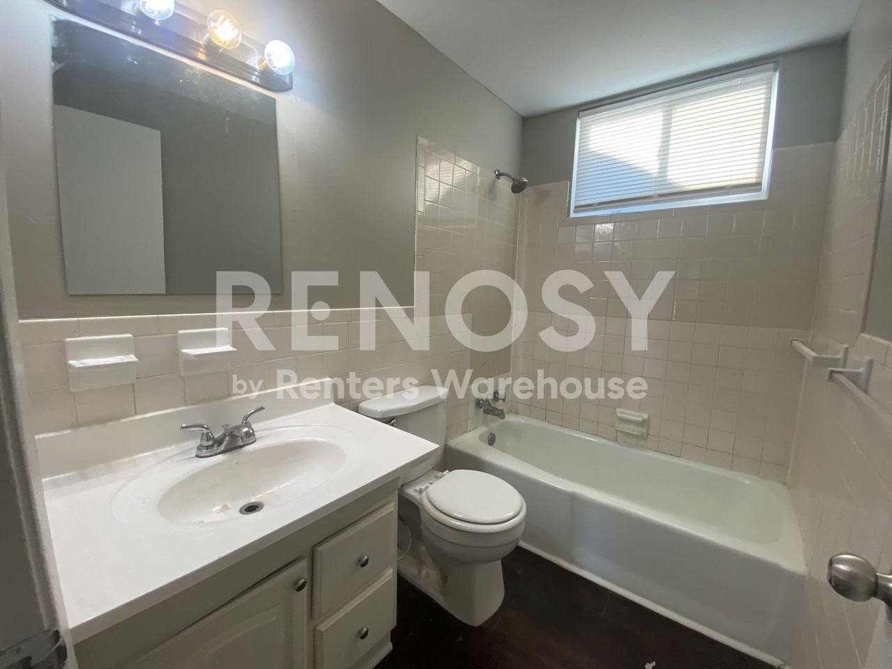 4832 Nw Homestead Ter - Photo 4 of 40