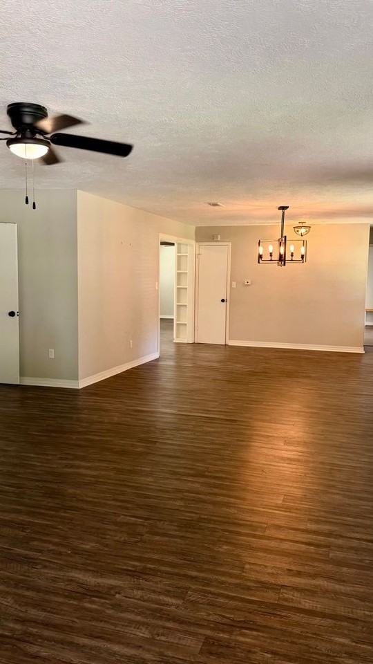 3316 Pines Rd - Photo 2 of 8