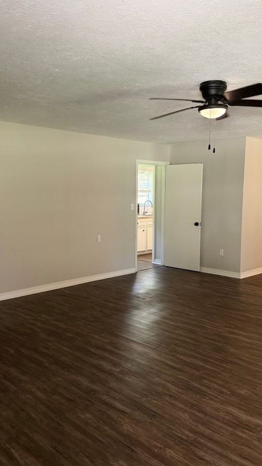 3316 Pines Rd - Photo 3 of 8