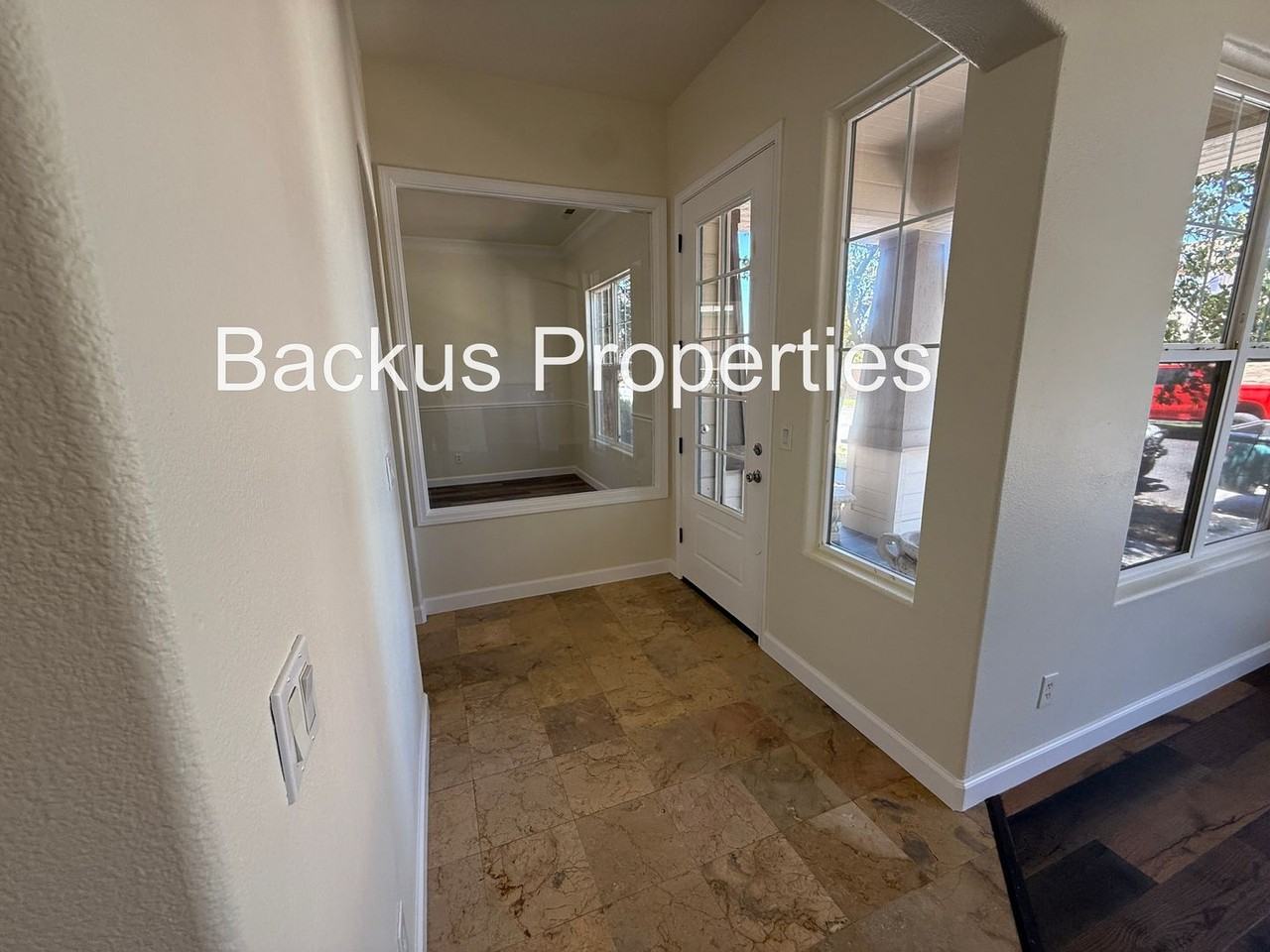 7 Moreno St - Photo 5 of 28
