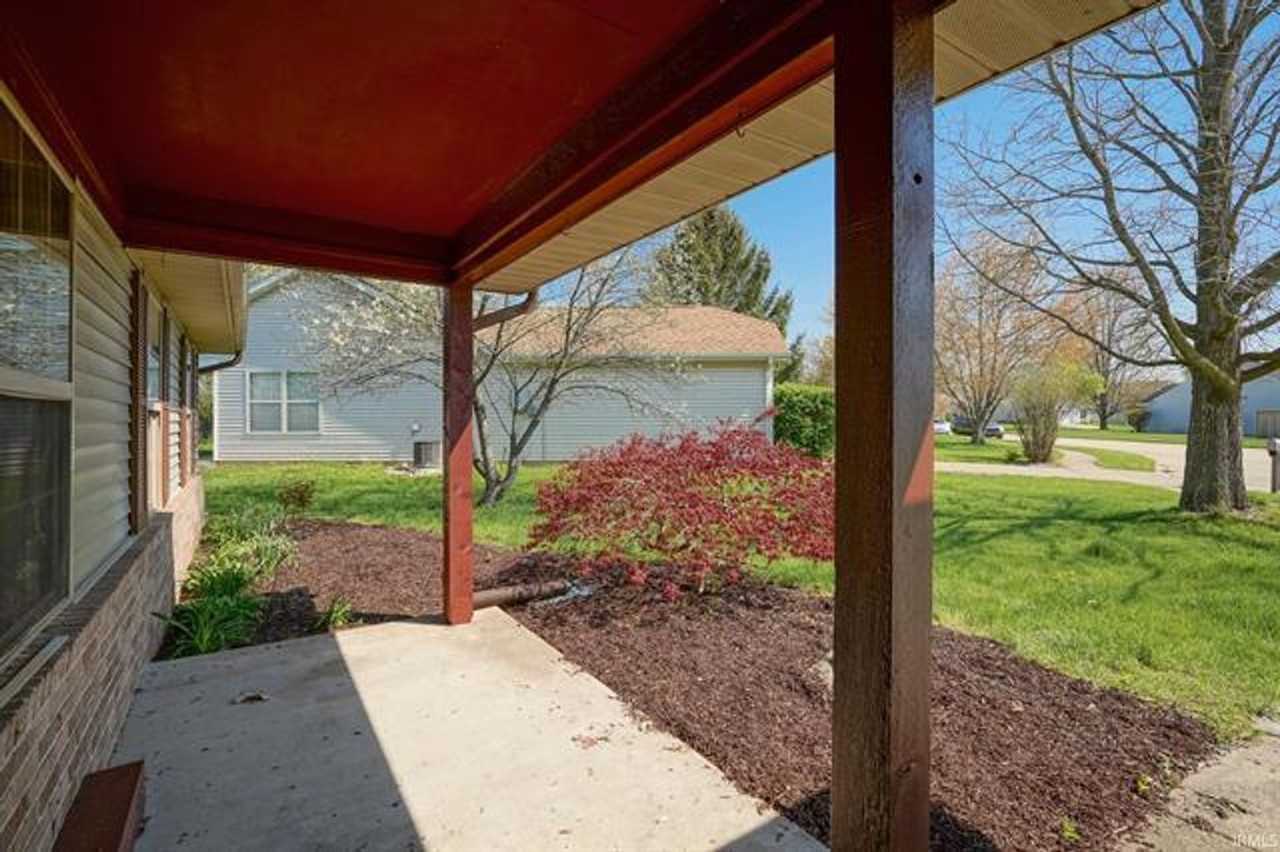 4320 Roundtable Ct - Photo 2 of 23