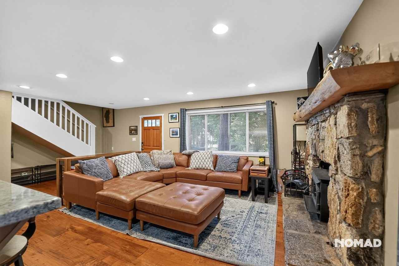 7064 6th Ave - Photo 6 of 37