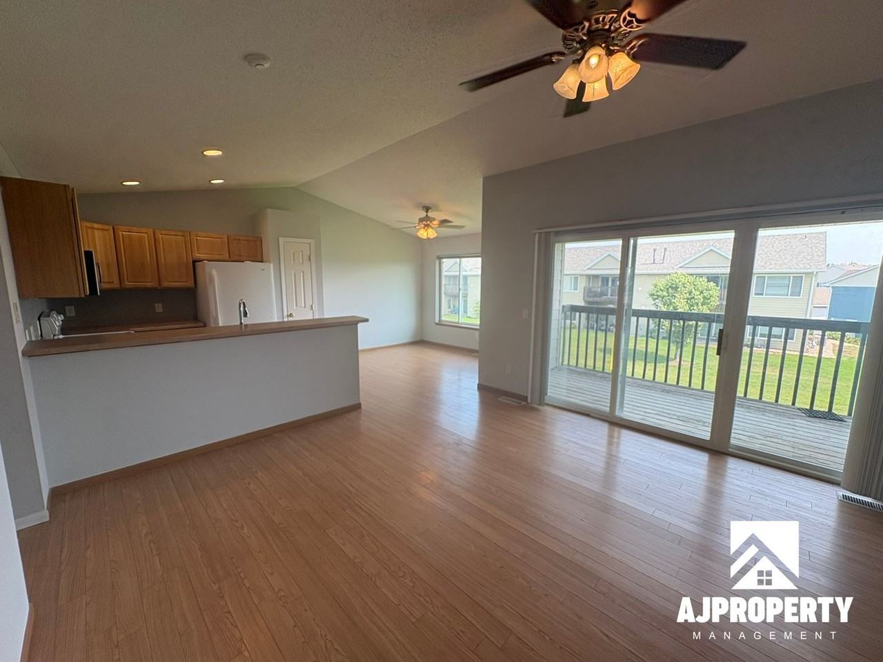 7107 W 56th St #22 - Photo 6 of 17
