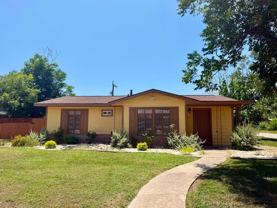 302 Ryan Dr - Photo 1 of 1