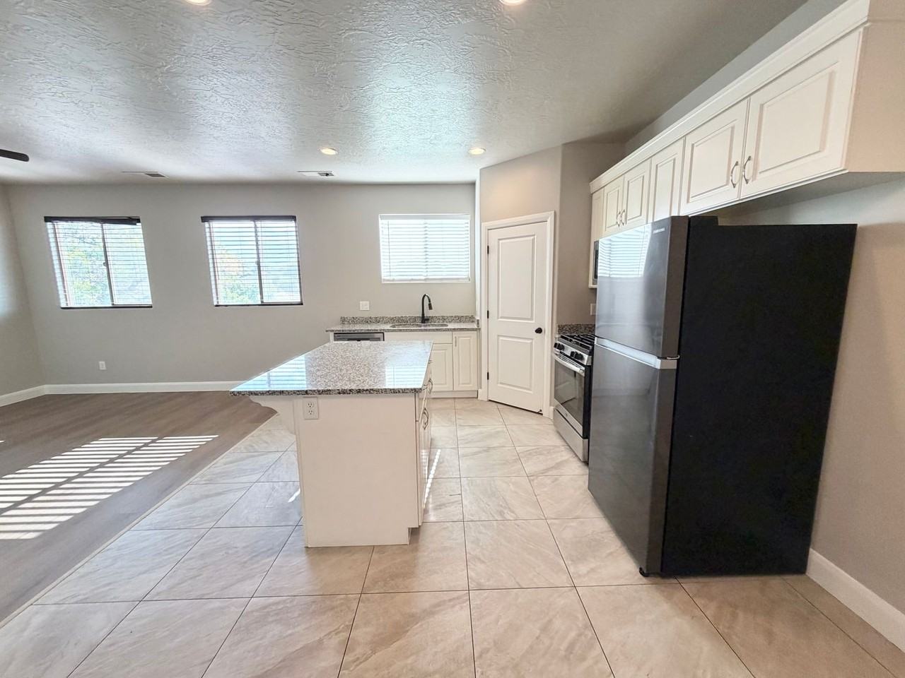 355 W 200 S #110 - Photo 7 of 43
