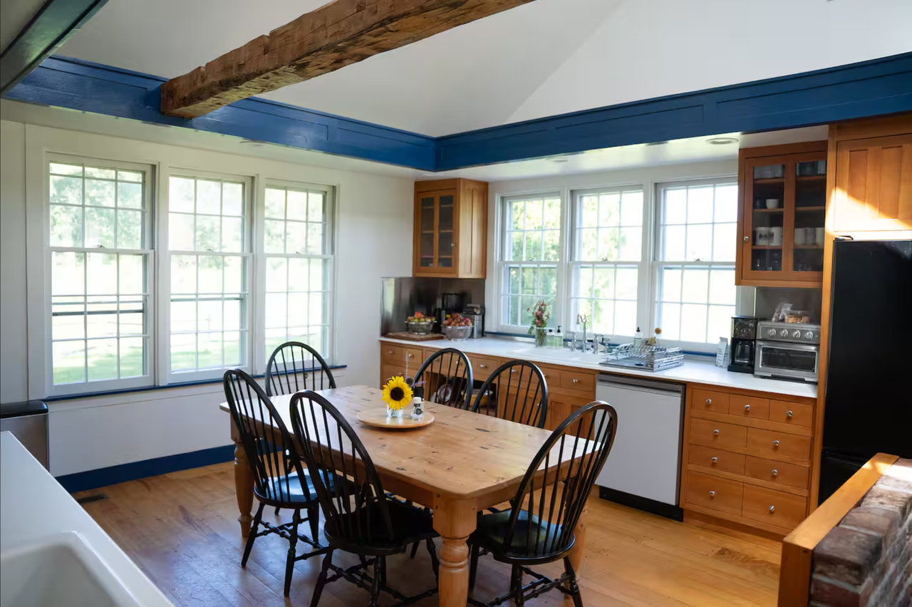 872 Grassy Brook Rd - Photo 2 of 19