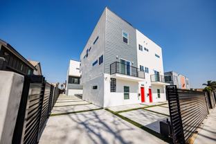 3015 Alsace Ave - Photo 1 of 1