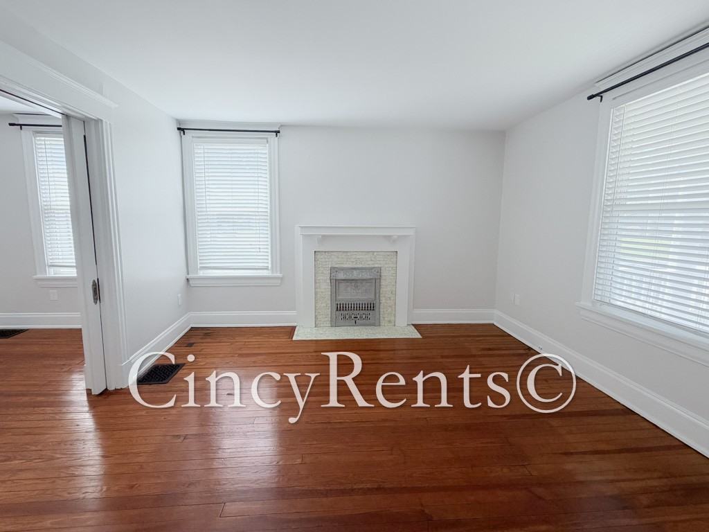 2836 Linwood Ave #1 - Photo 4 of 19